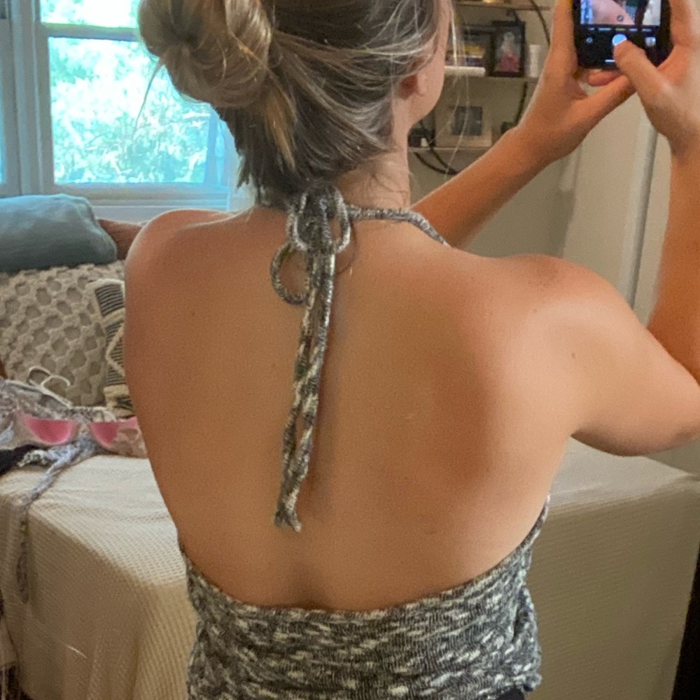 Backless tank top - Picture 2 of 4